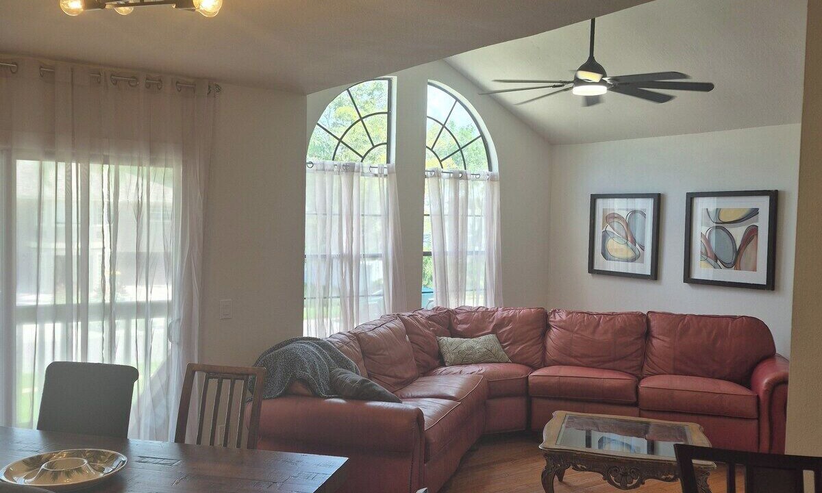 Photo of Livingroom in Ozona