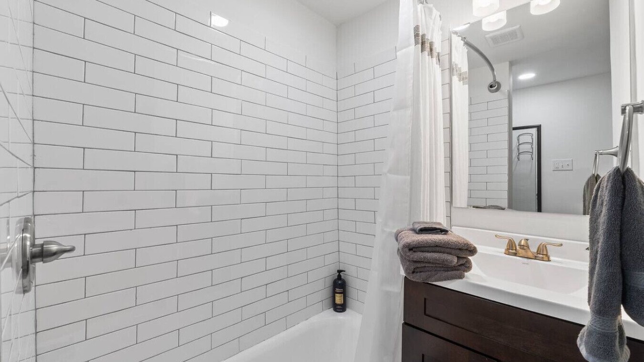 Photo of Bathroom in Benton Park
