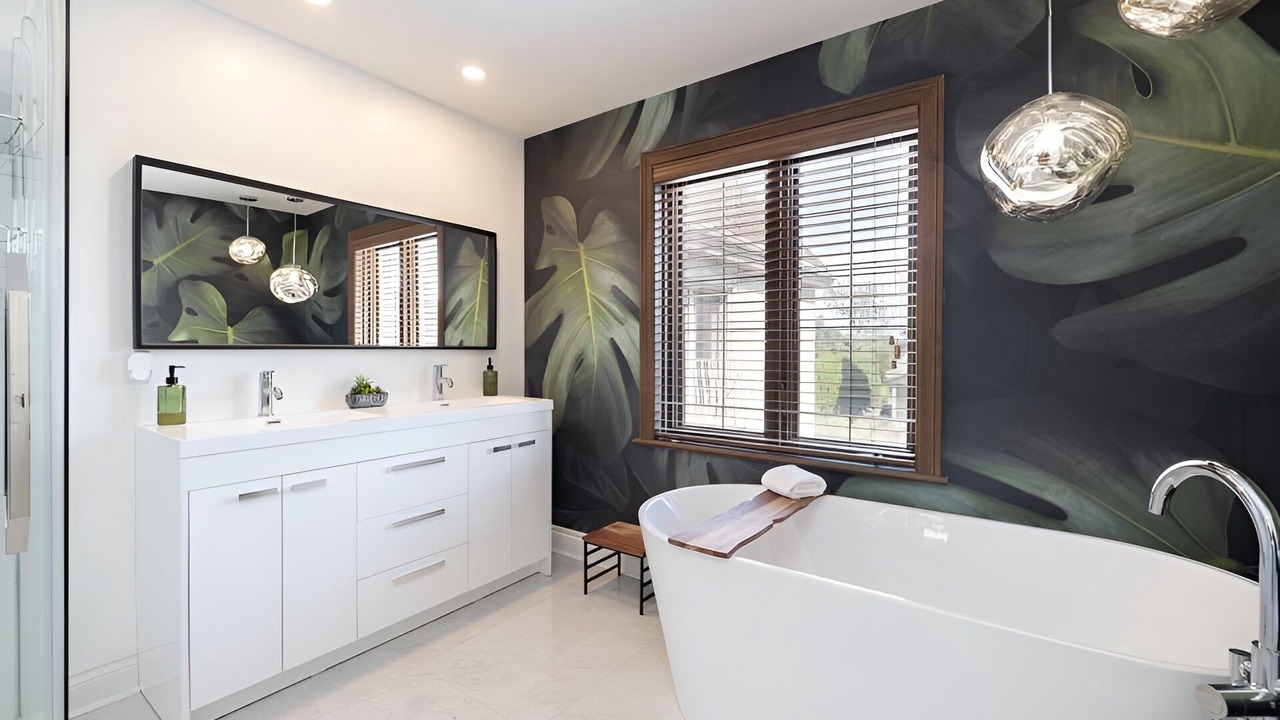 Photo of Bathroom in Candiac