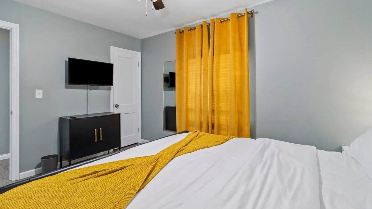Photo of Bedroom in Lupton City
