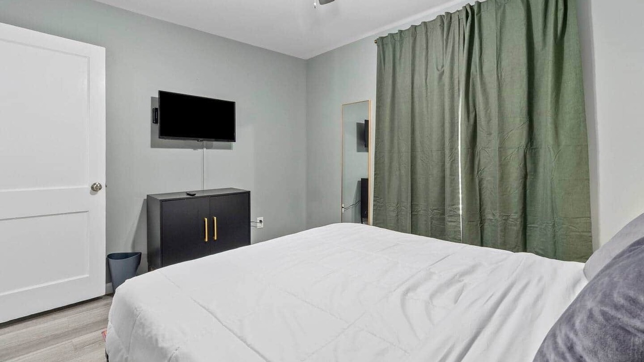 Photo of Bedroom in Lupton City