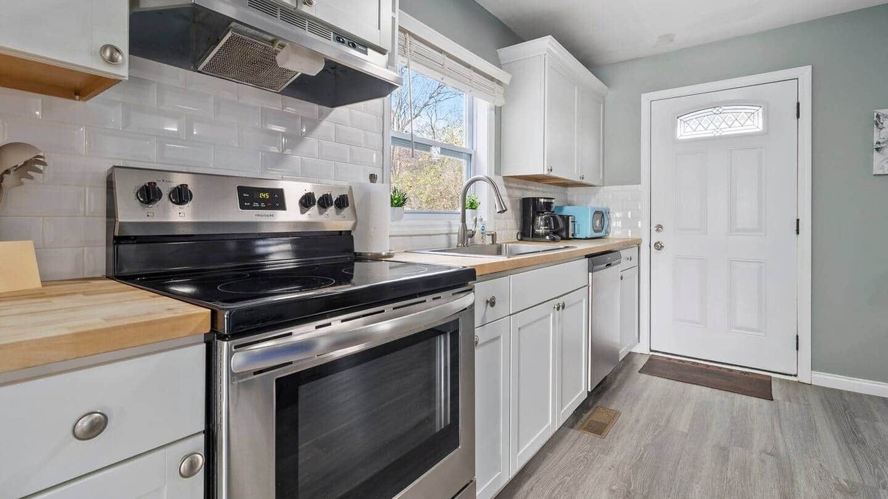 Photo of Kitchen in Lupton City