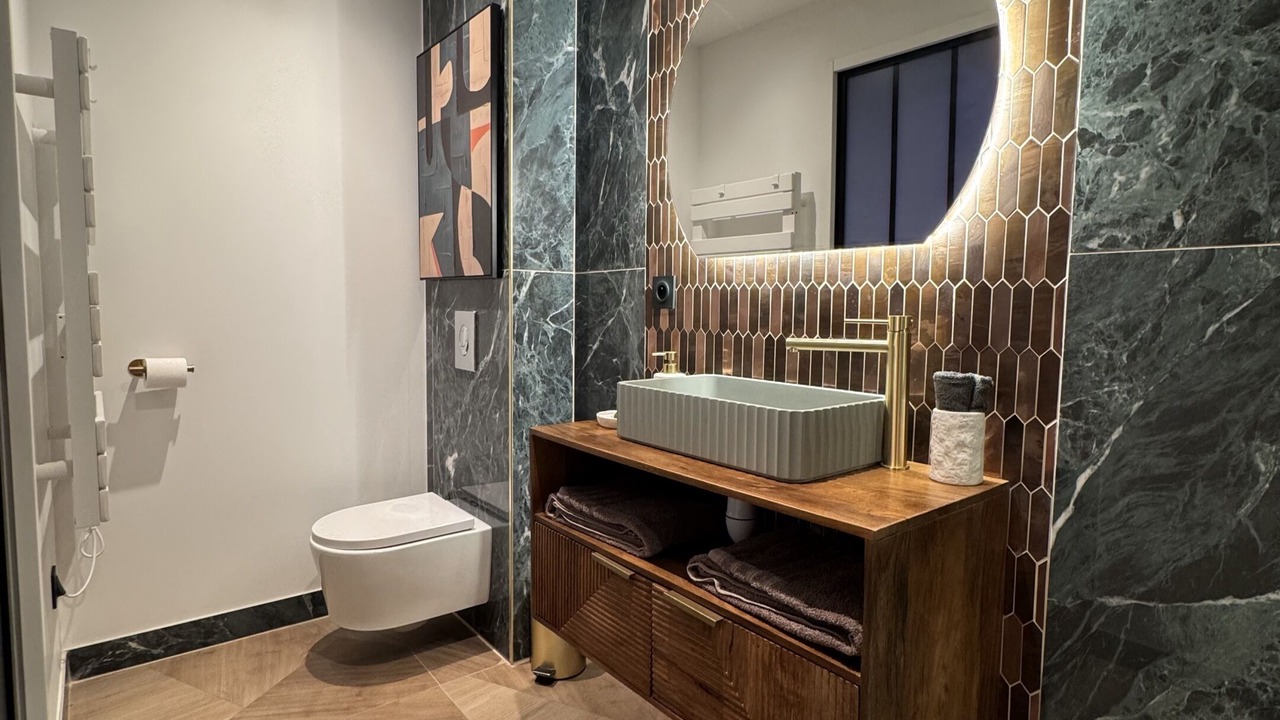 Photo of Bathroom in Montchapet