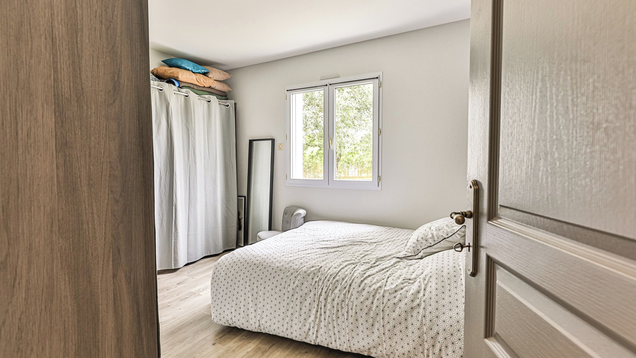 Photo of Bedroom in Landevieille