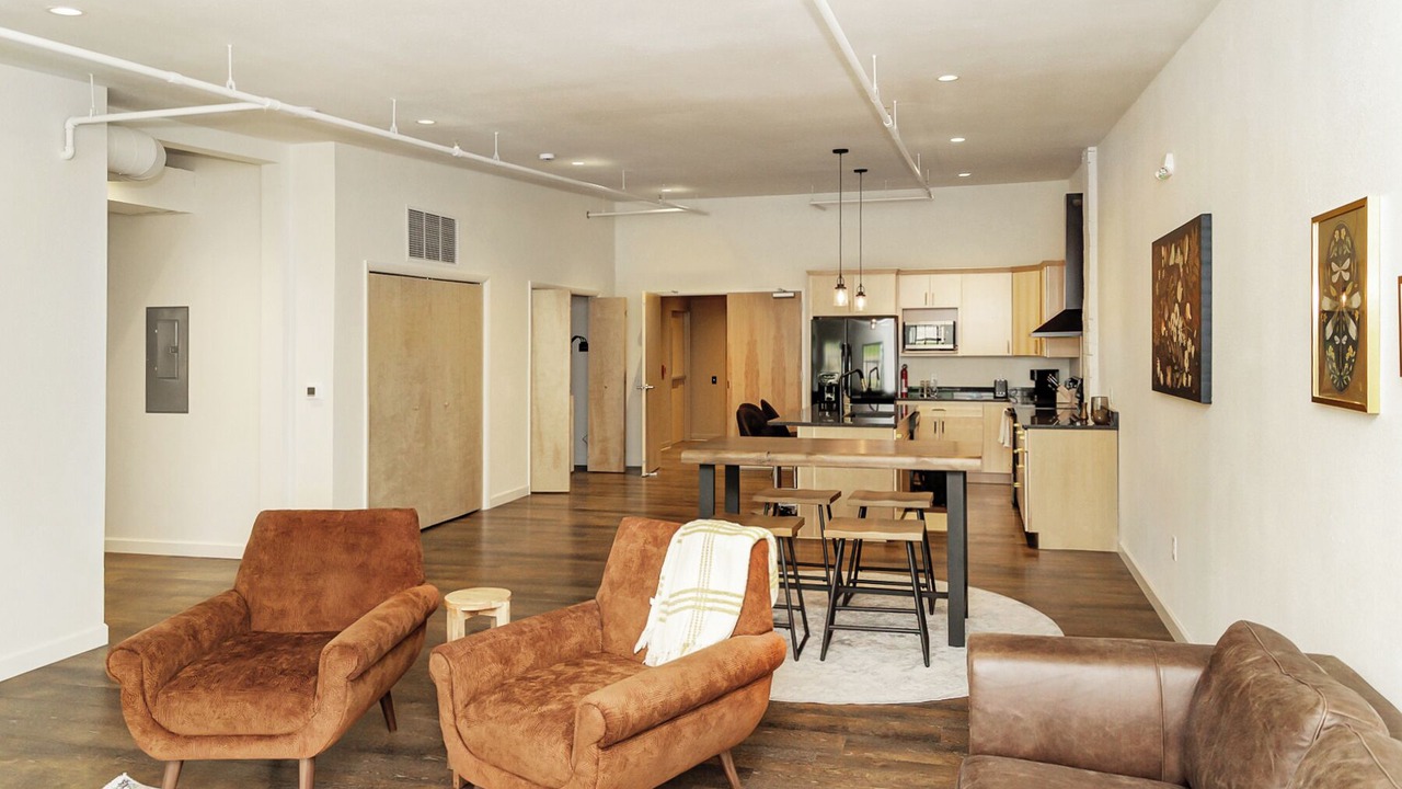 Photo of Livingroom in Burlington