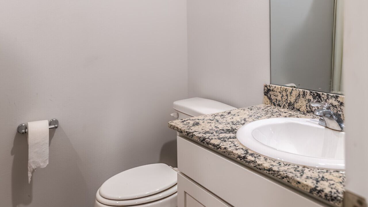 Photo of Bathroom in Porter