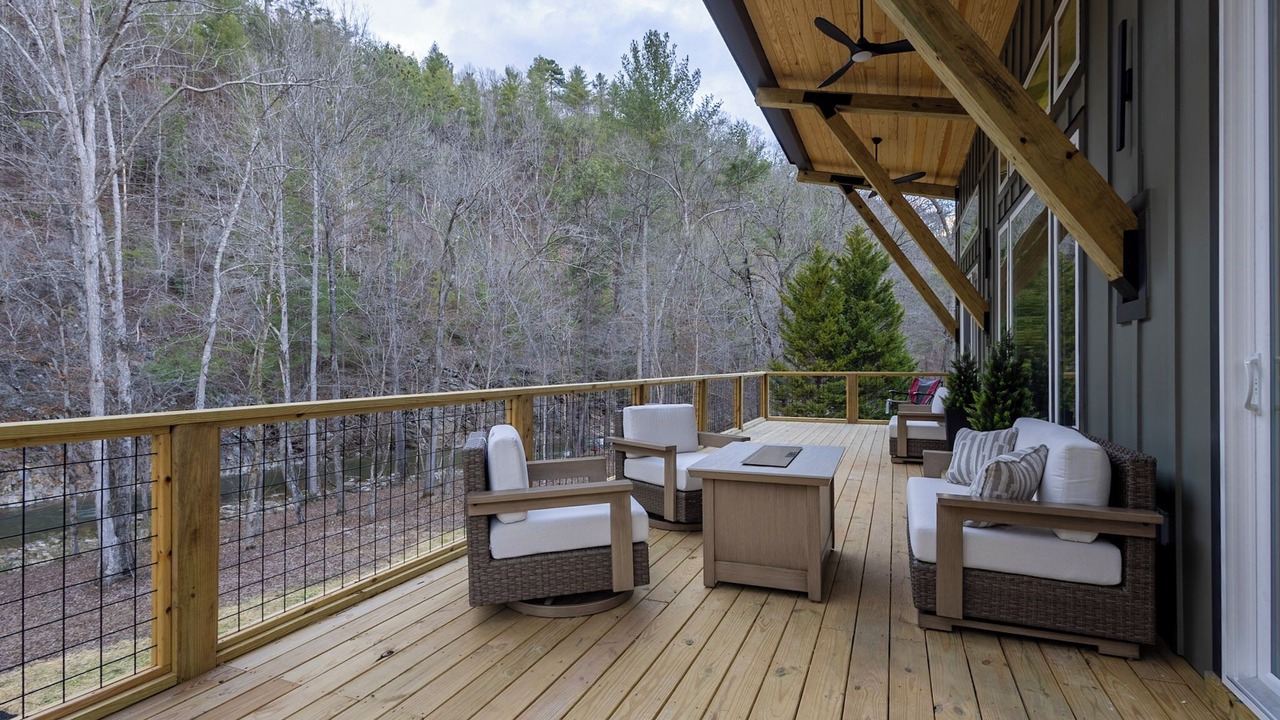 Photo of Patio Balcony in Talking Rock