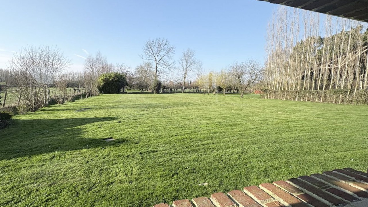 Photo of Outdoor in Favieres