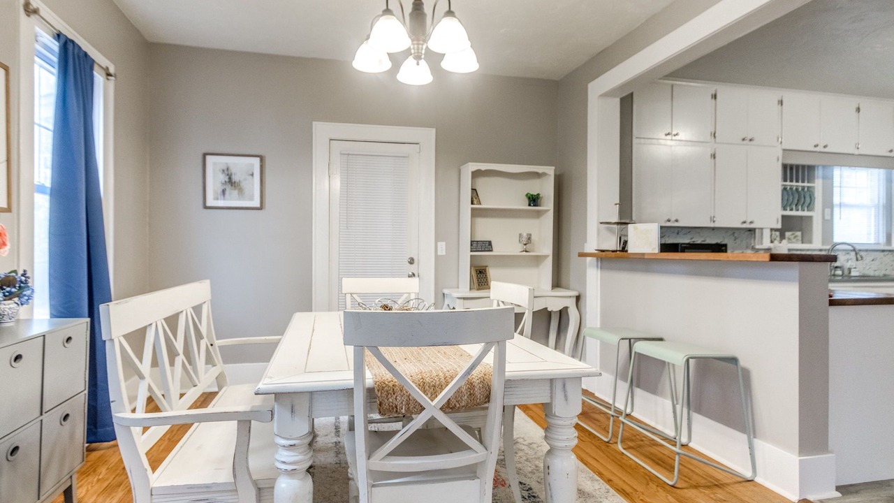 Photo of Livingroom in Edmond