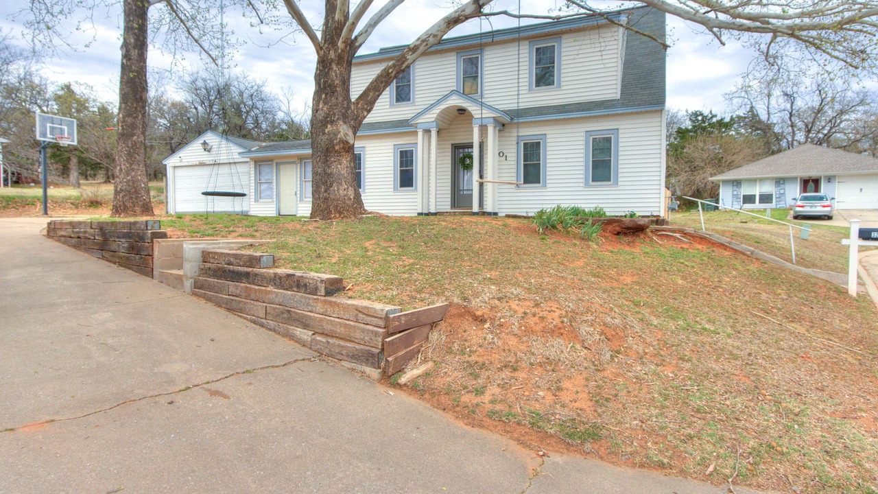 Photo of Others in Edmond