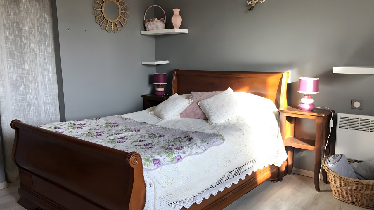 Photo of Bedroom in Saint-Sauveur-de-Cruzieres
