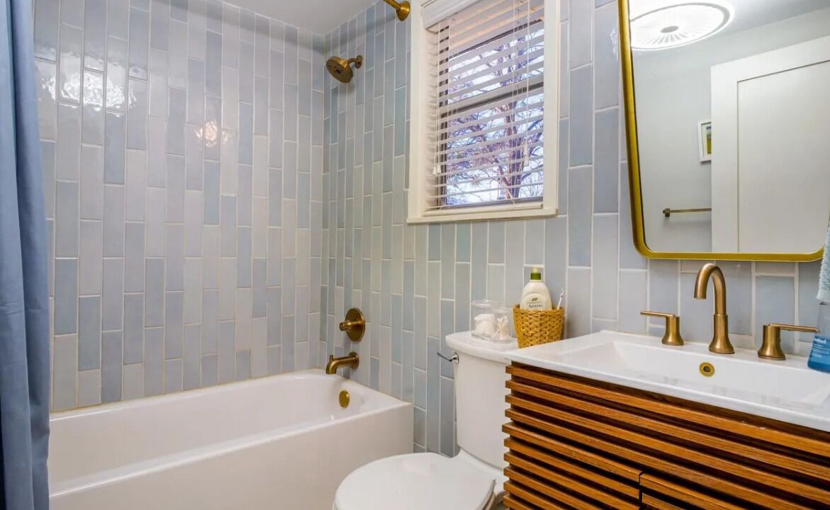 Photo of Bathroom in Burnet