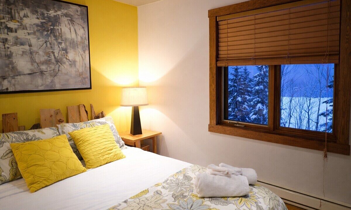 Photo of Bedroom in Les Pays-d'en-Haut Regional County Municipality