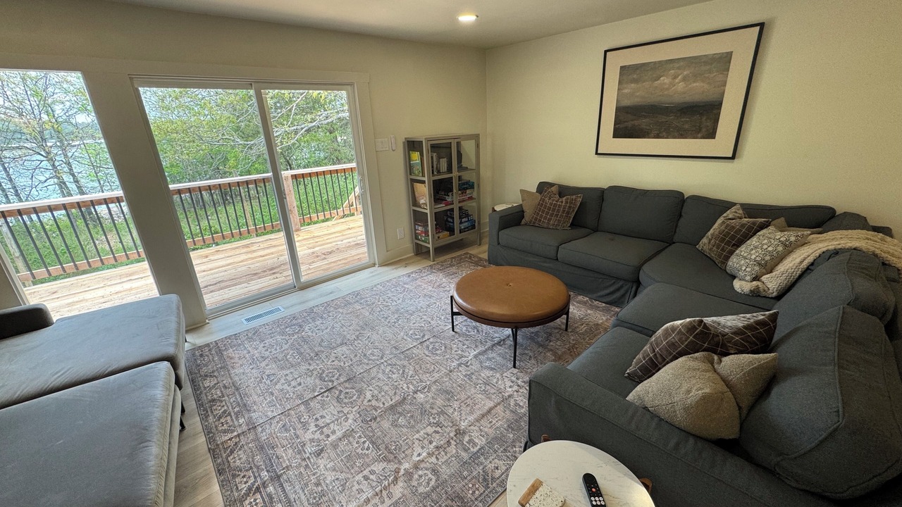Photo of Livingroom in Lowell