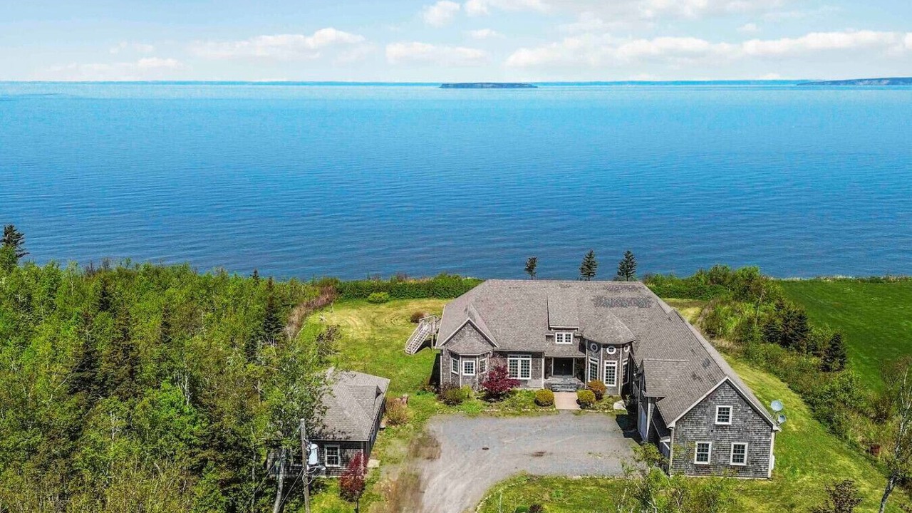 Photo of Outdoor in Bay of Fundy & Annapolis Valley