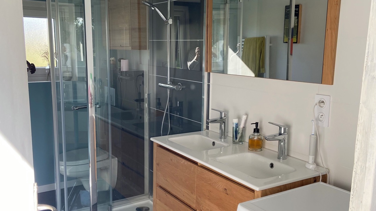 Photo of Bathroom in Saint-Samson-de-la-Roque
