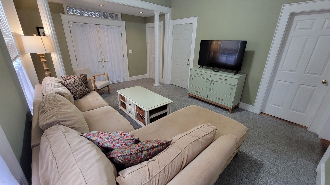 Photo of Livingroom in West End