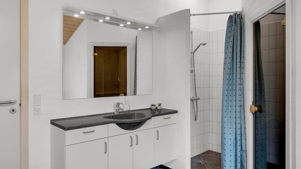Photo of Bathroom in Ansager