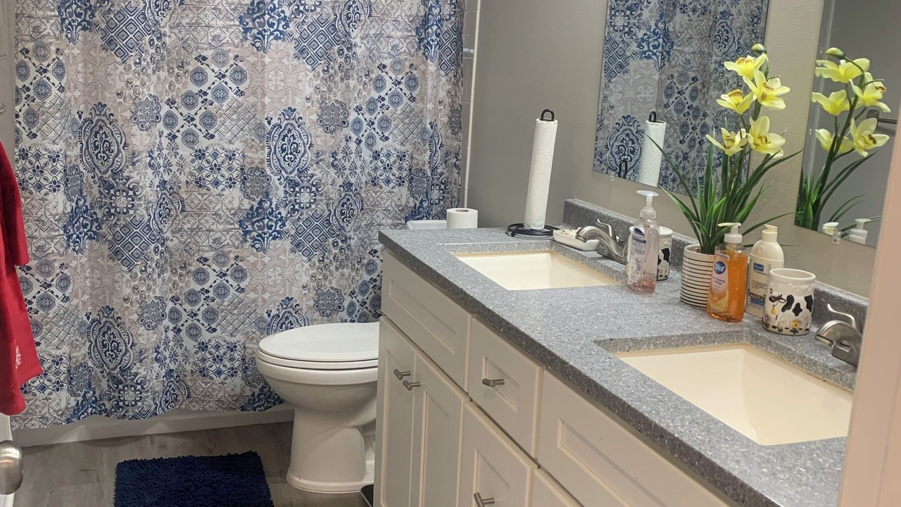 Photo of Bathroom in Fairvilla