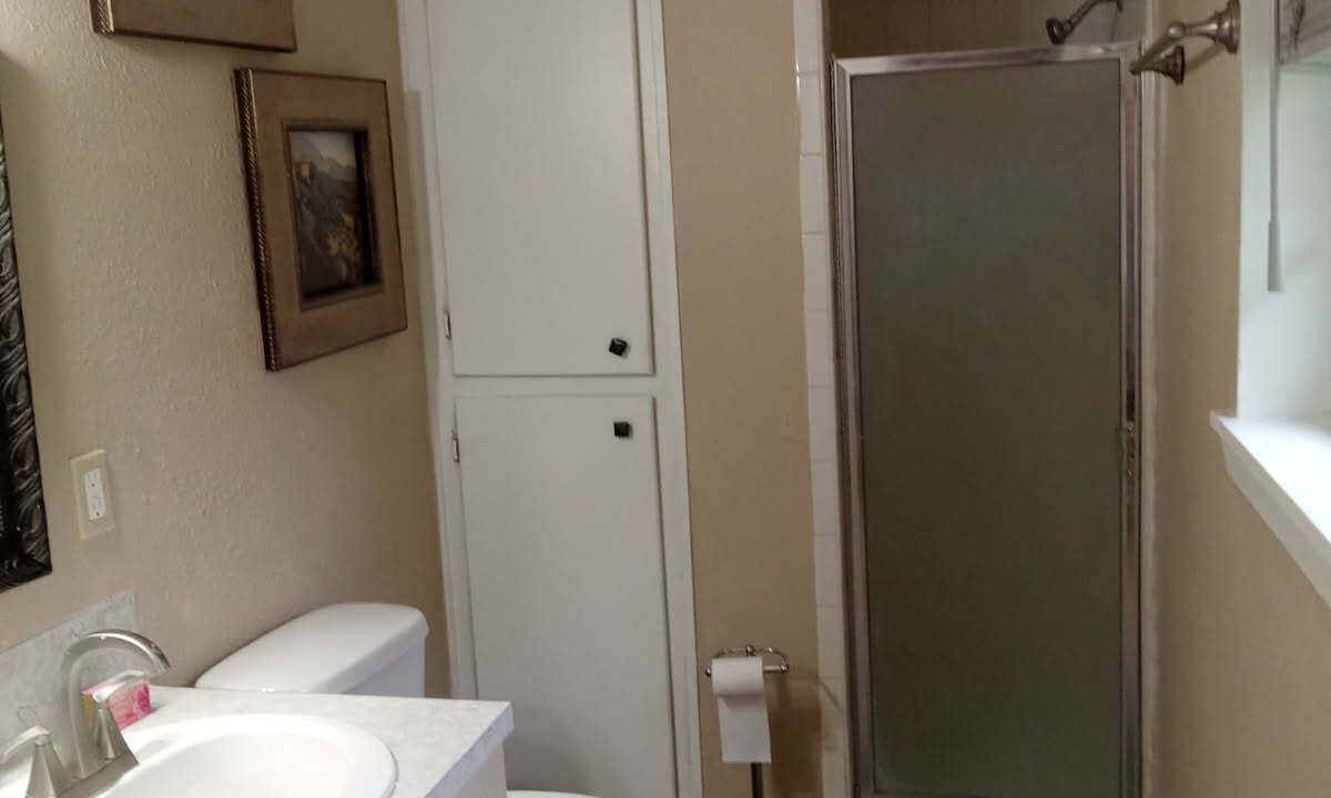 Photo of Bathroom in Gladewater
