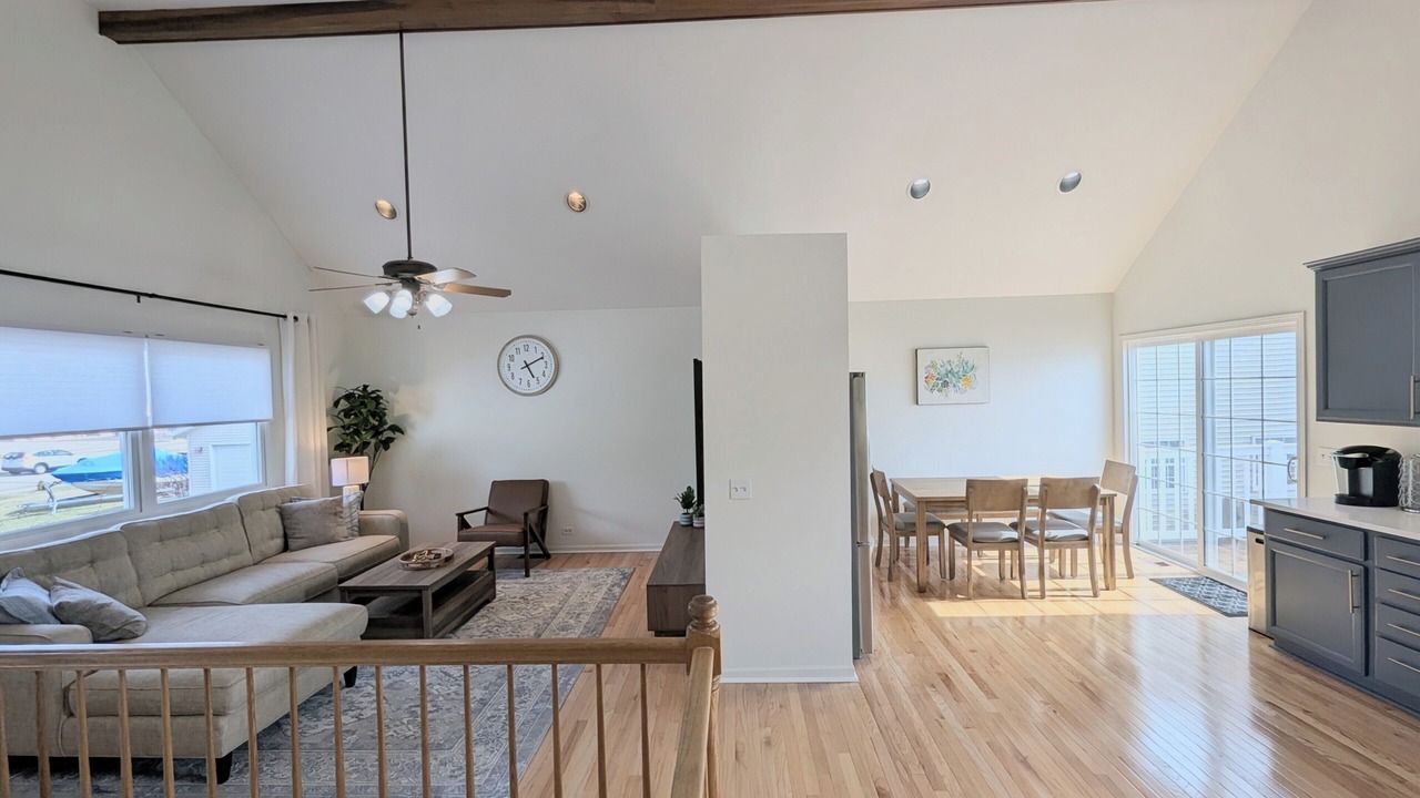 Photo of Livingroom in Lindenhurst