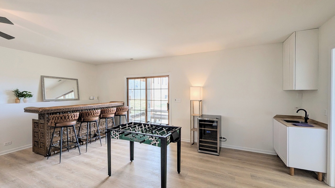 Photo of Bedroom in Lindenhurst