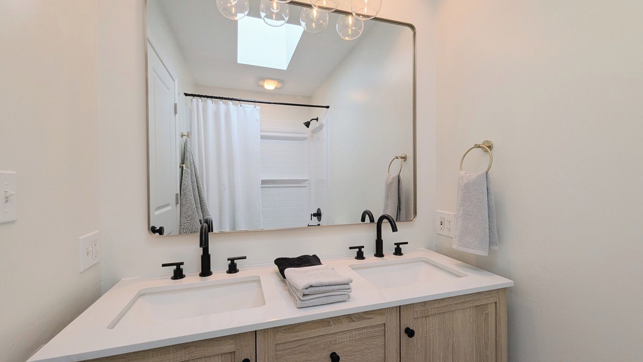 Photo of Bathroom in Lindenhurst
