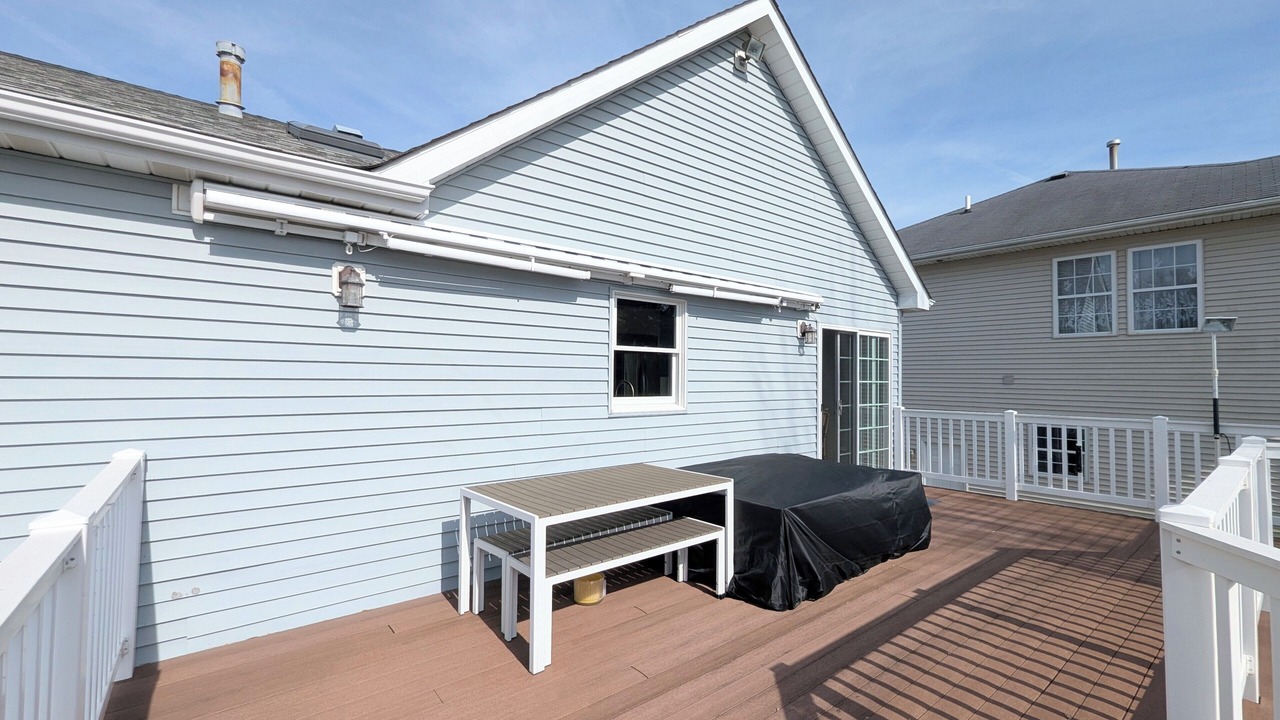 Photo of Patio Balcony in Lindenhurst
