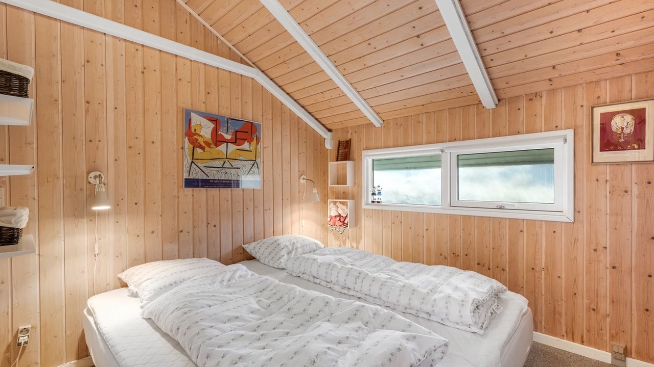 Photo of Others in Houvig Strand