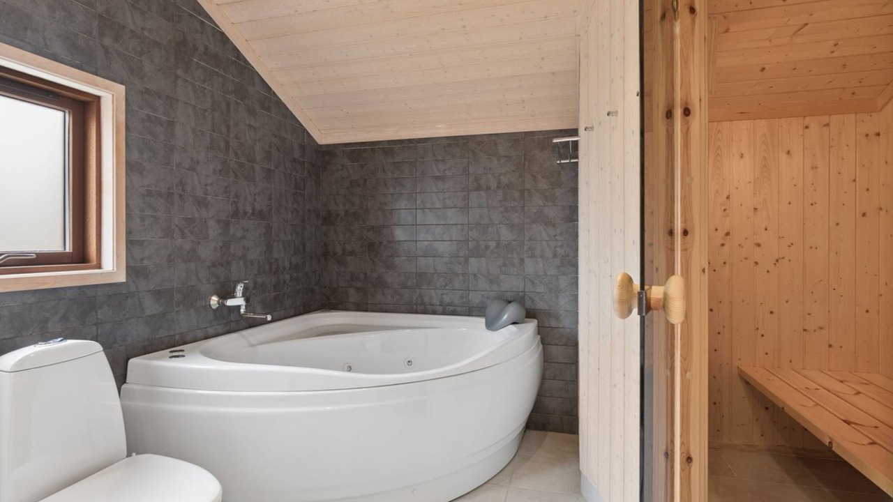 Photo of Bathroom in Faarevejle