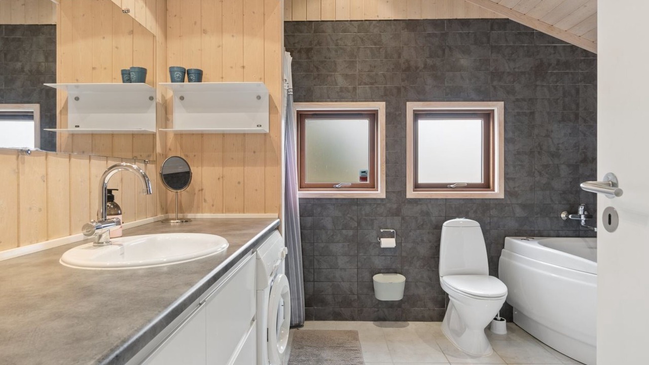 Photo of Bathroom in Faarevejle