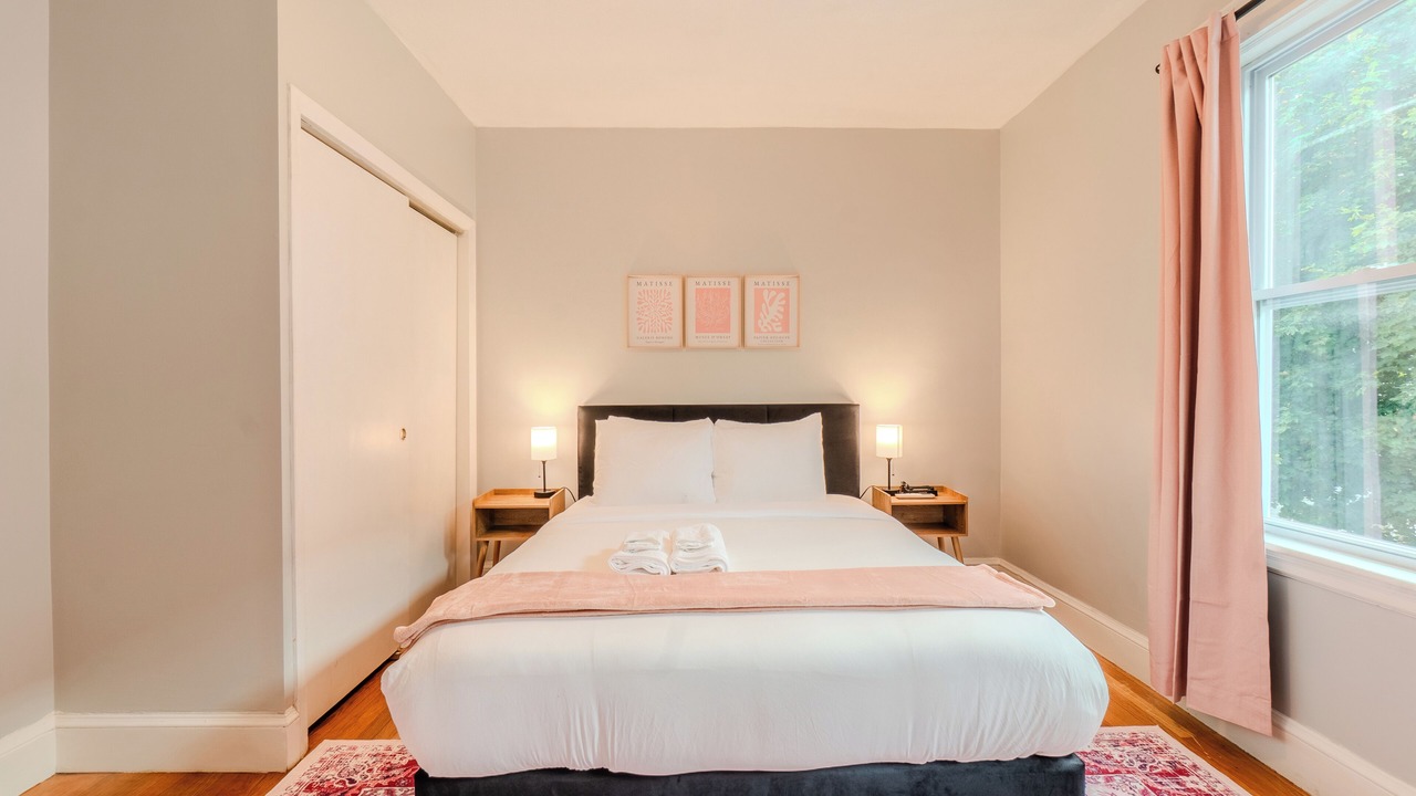 Photo of Bedroom in South Medford