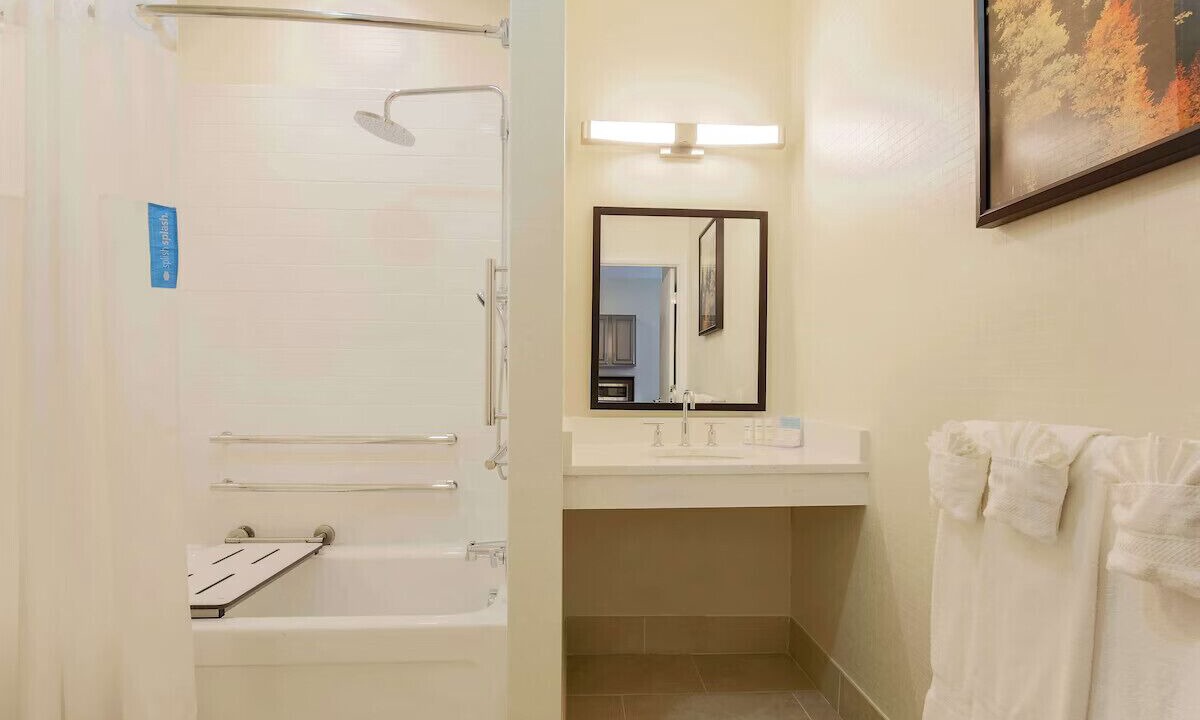 Photo of Bathroom in Lakeway
