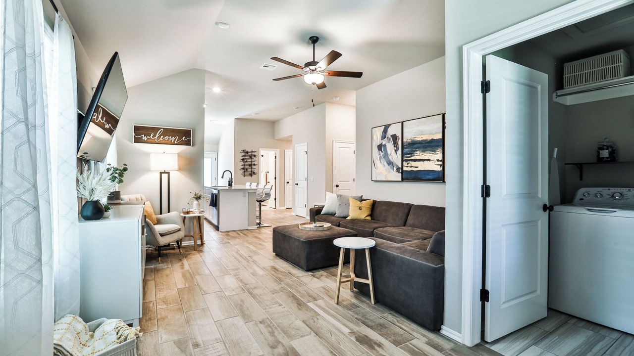 Photo of Livingroom in Moore
