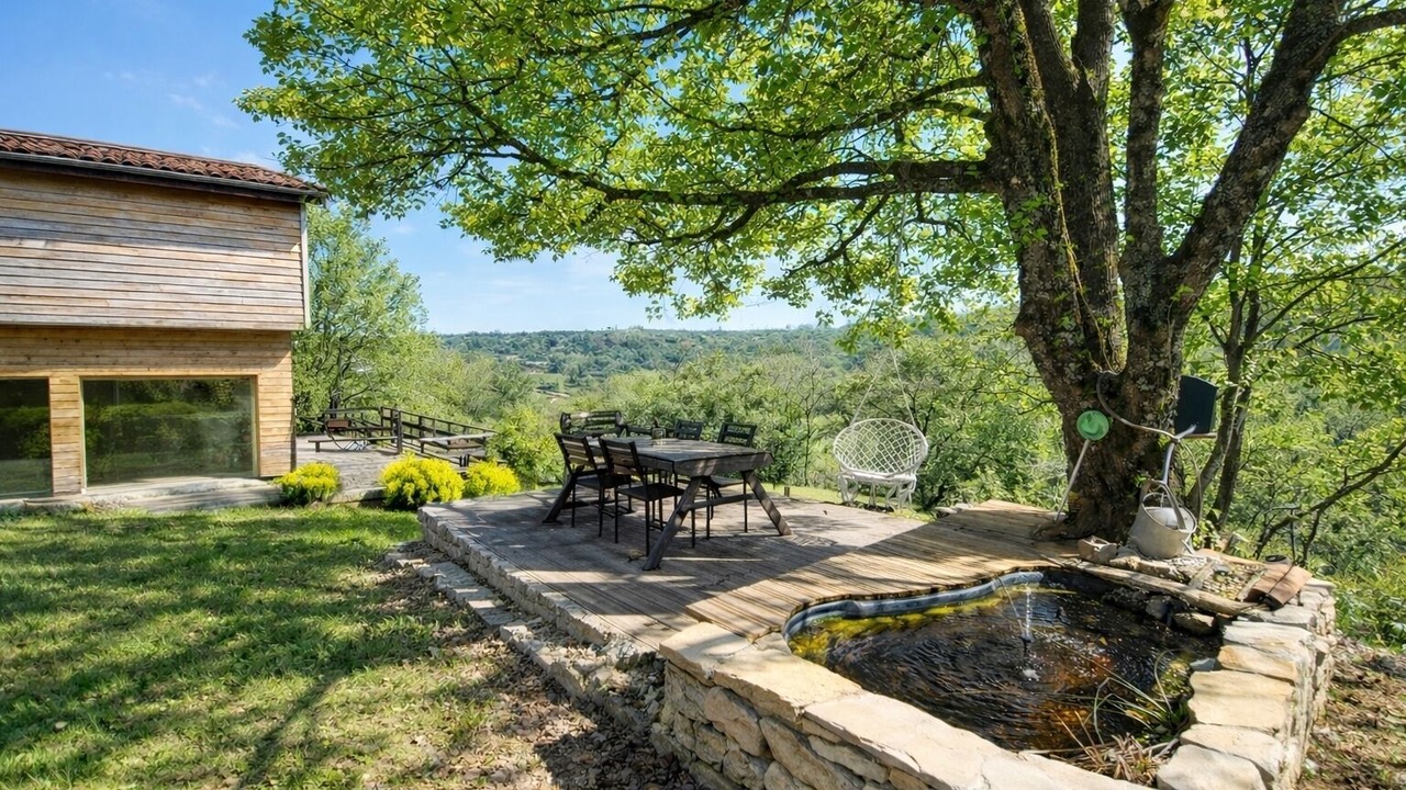 Photo of Outdoor in Pons