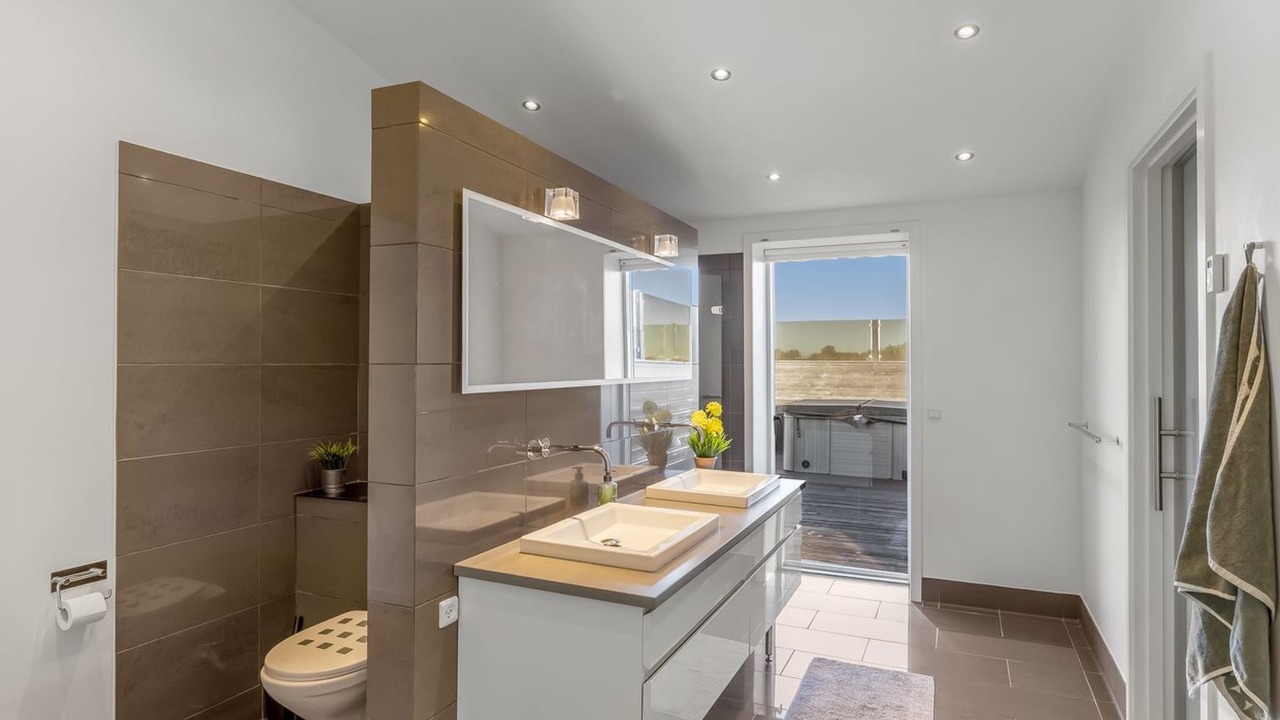 Photo of Bathroom in Lokken