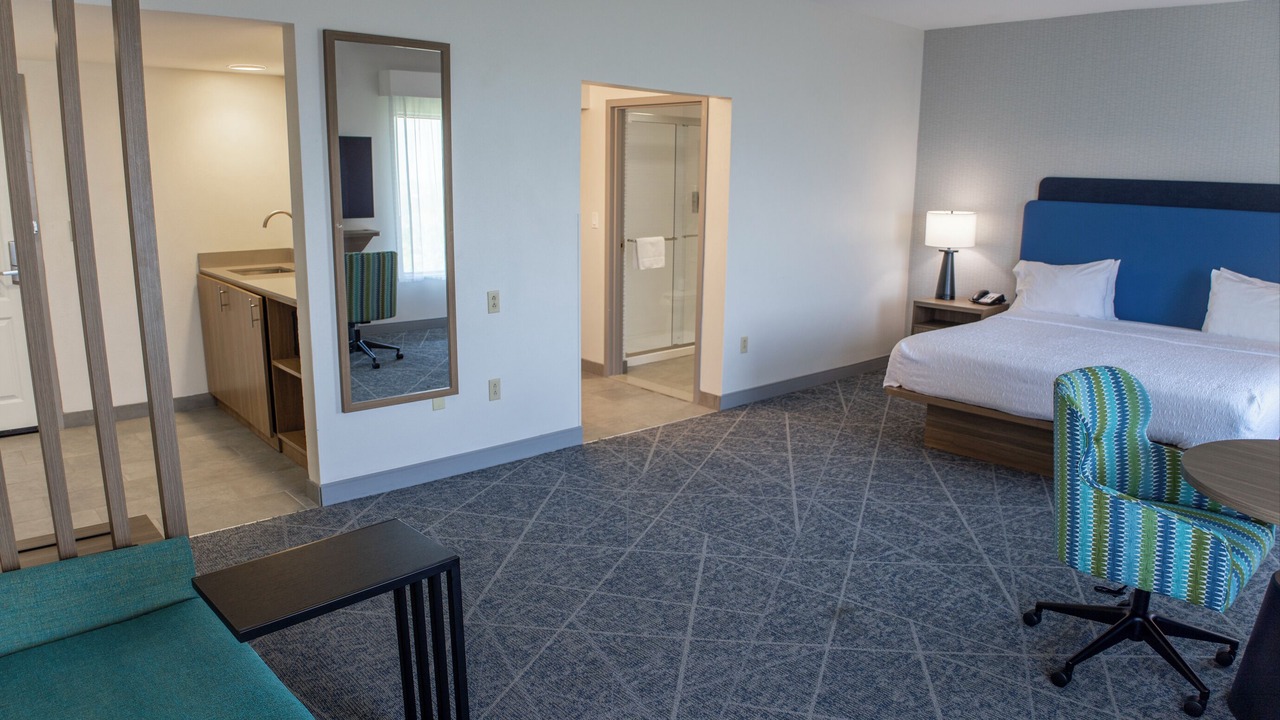 Photo of Bedroom in Lakeway