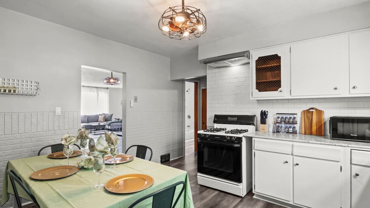 Photo of Kitchen in Lakeview