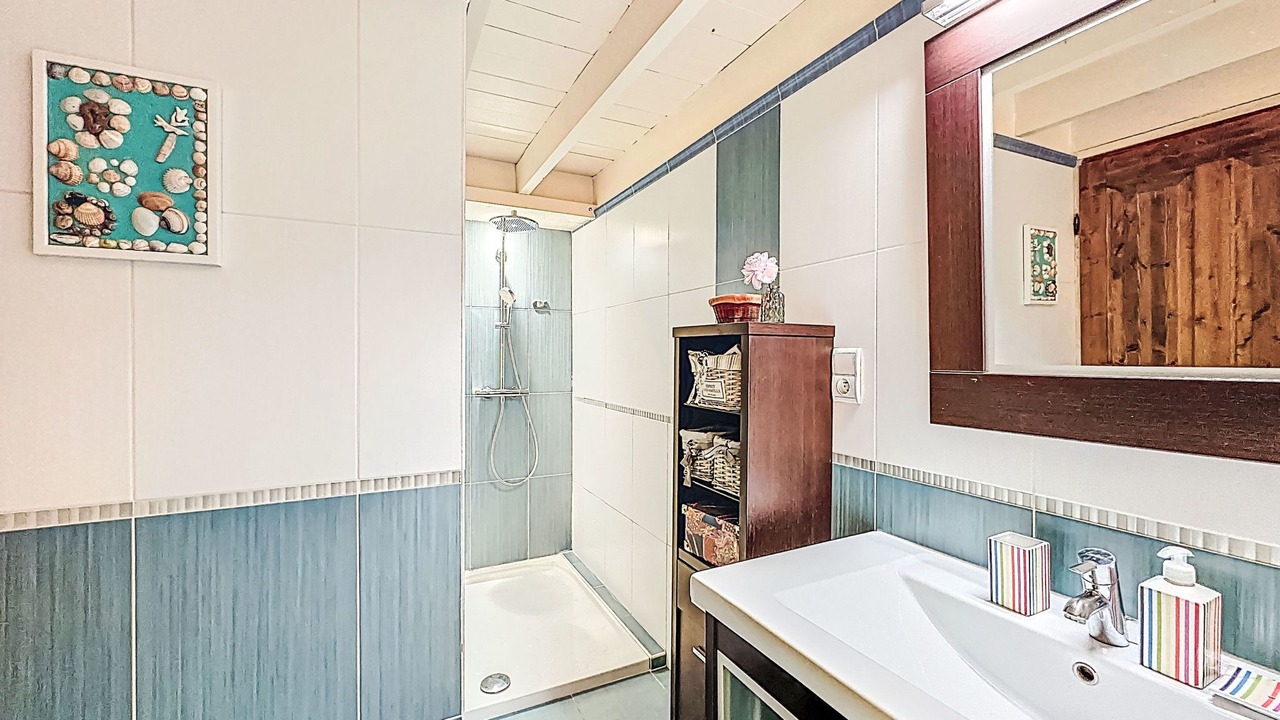Photo of Bathroom in Aigues-Mortes
