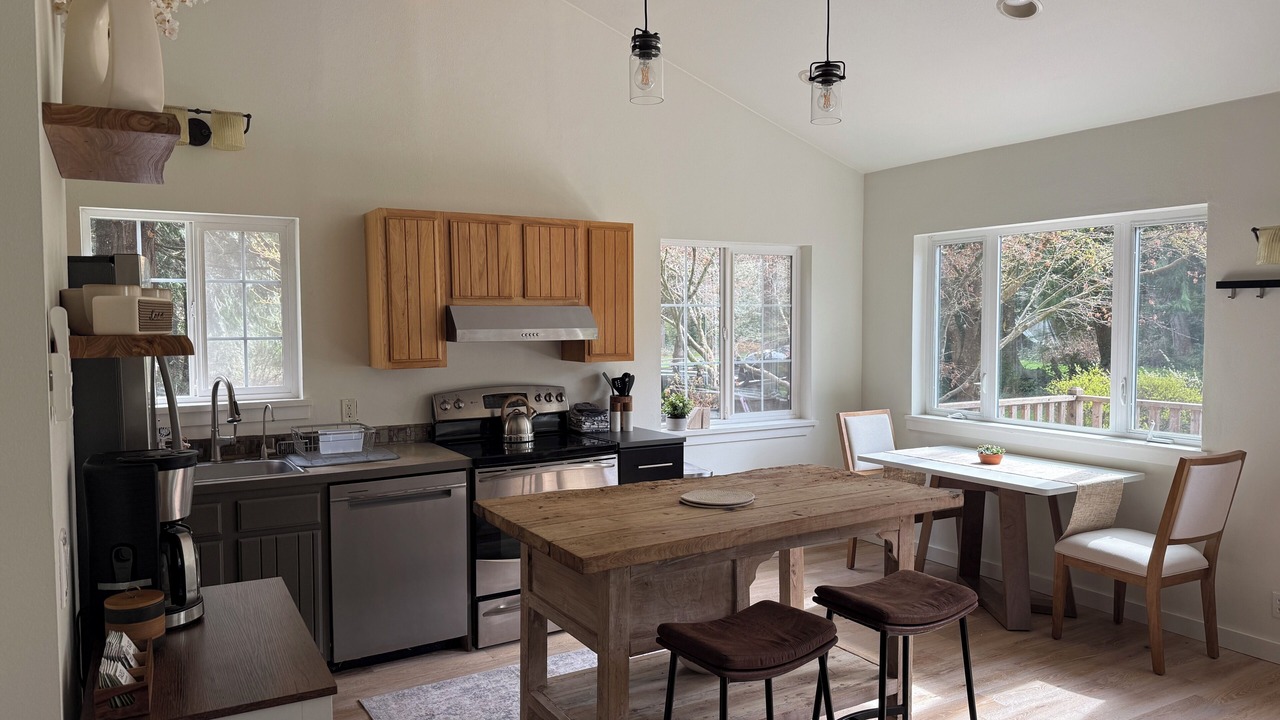 Photo of Kitchen in Rollingbay