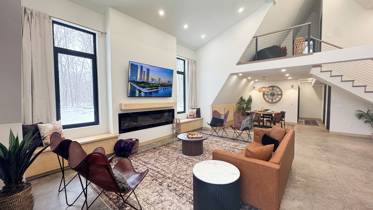 Photo of Livingroom in Pine County