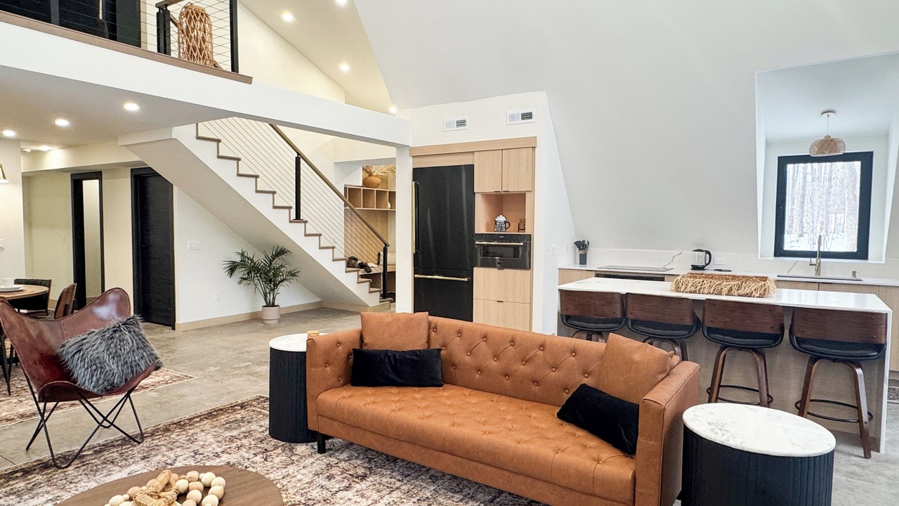 Photo of Livingroom in Pine County