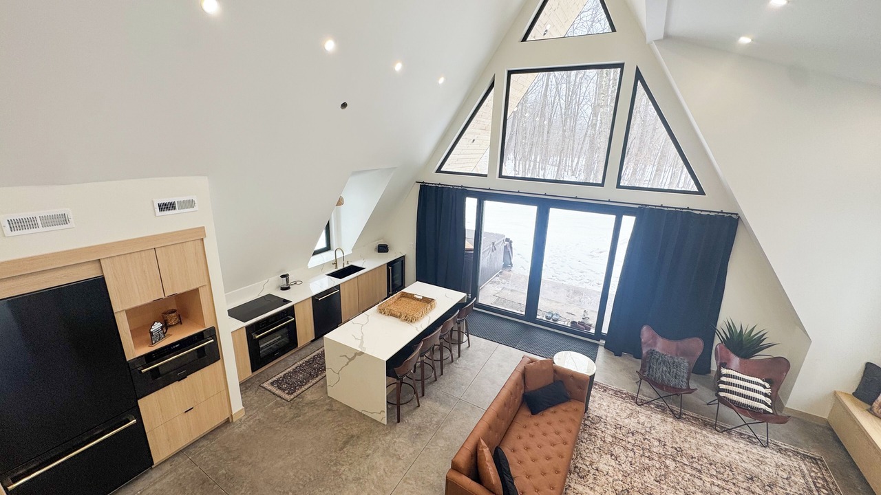 Photo of Livingroom in Pine County