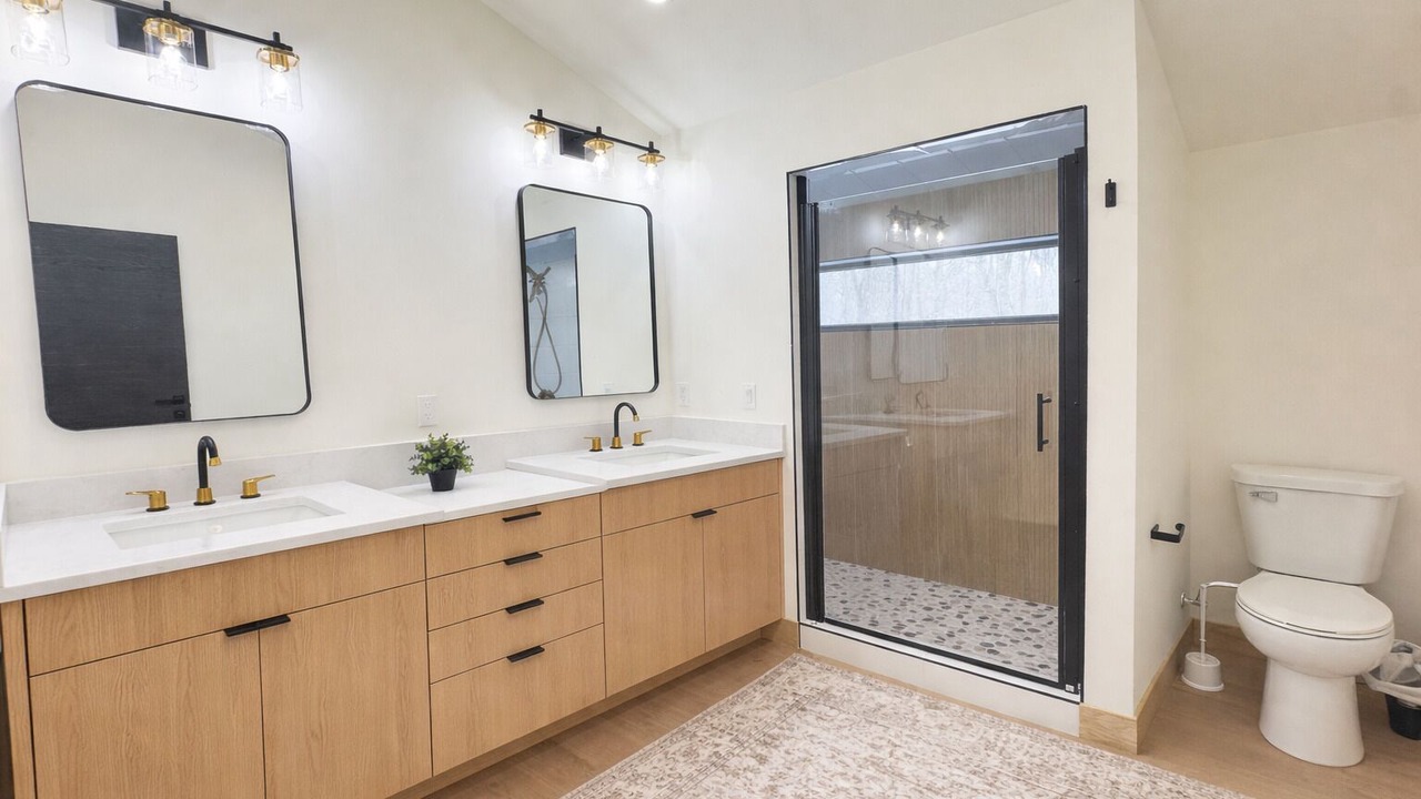Photo of Bathroom in Pine County