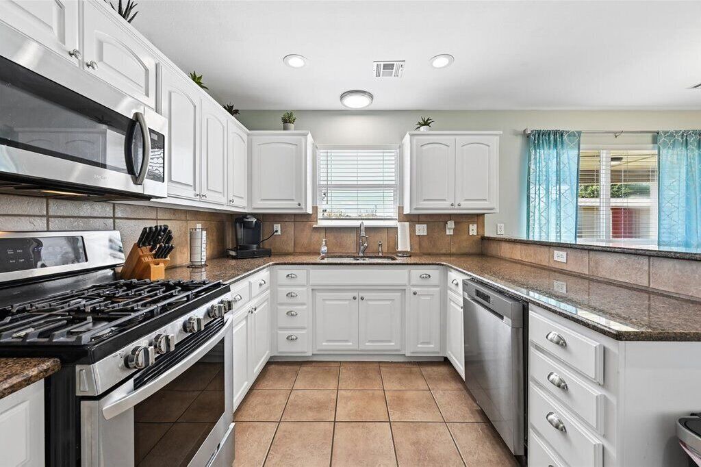 Photo of Kitchen in Glenpool
