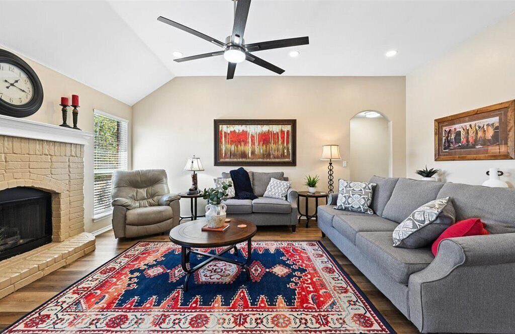 Photo of Livingroom in Glenpool