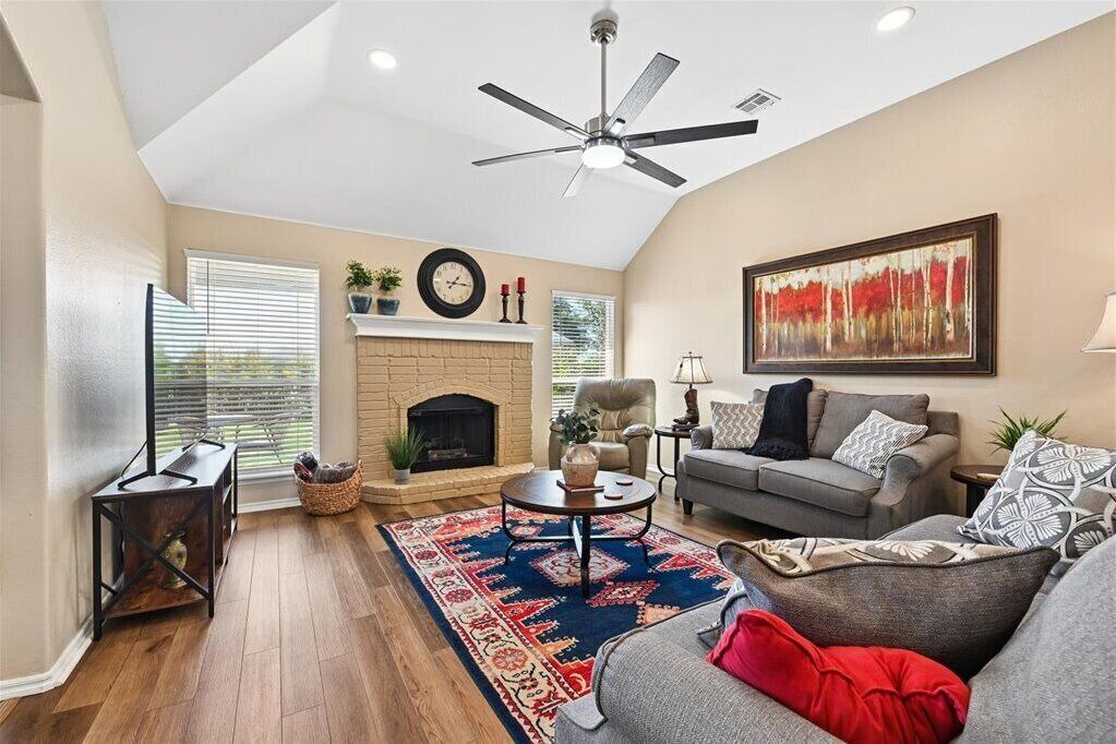 Photo of Livingroom in Glenpool