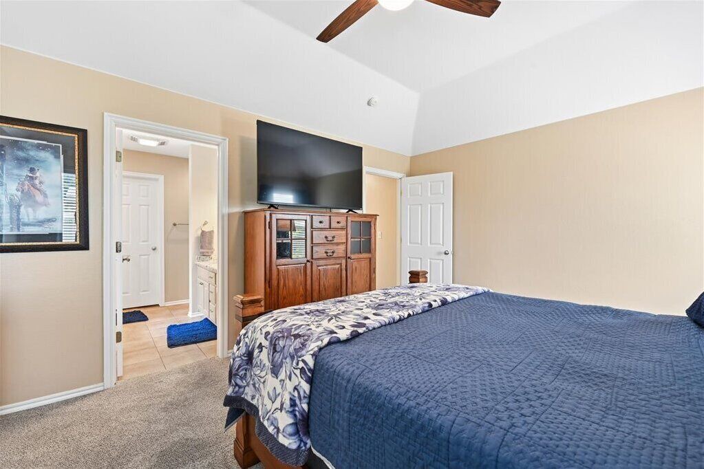 Photo of Bedroom in Glenpool