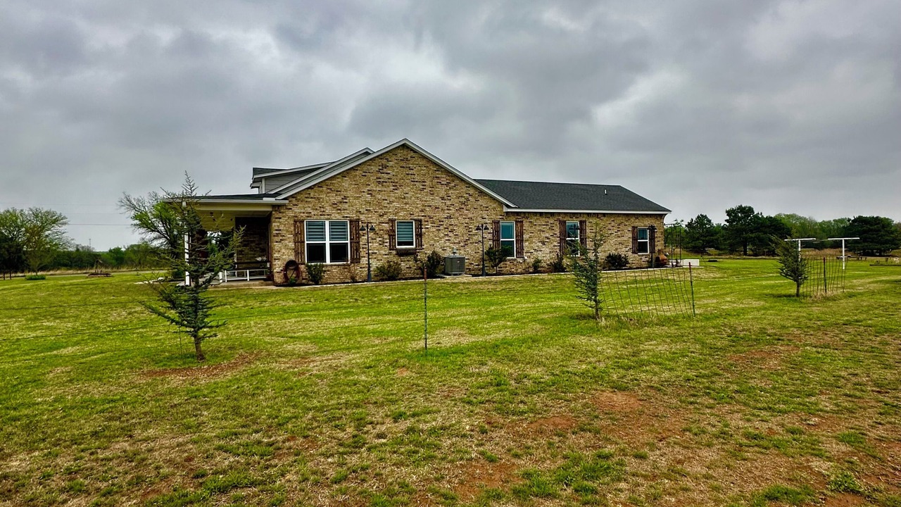 Photo of Outdoor in Noble