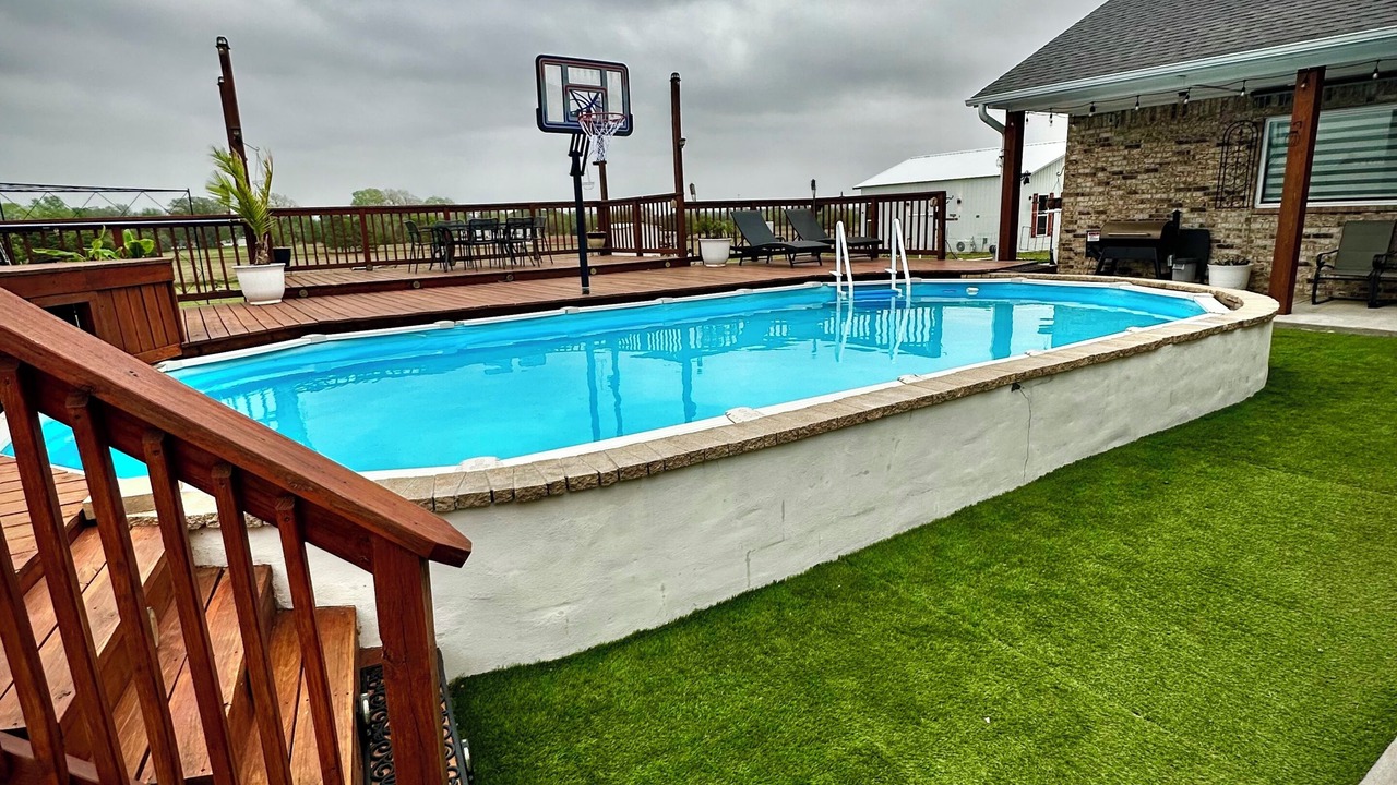 Photo of Outdoor in Noble